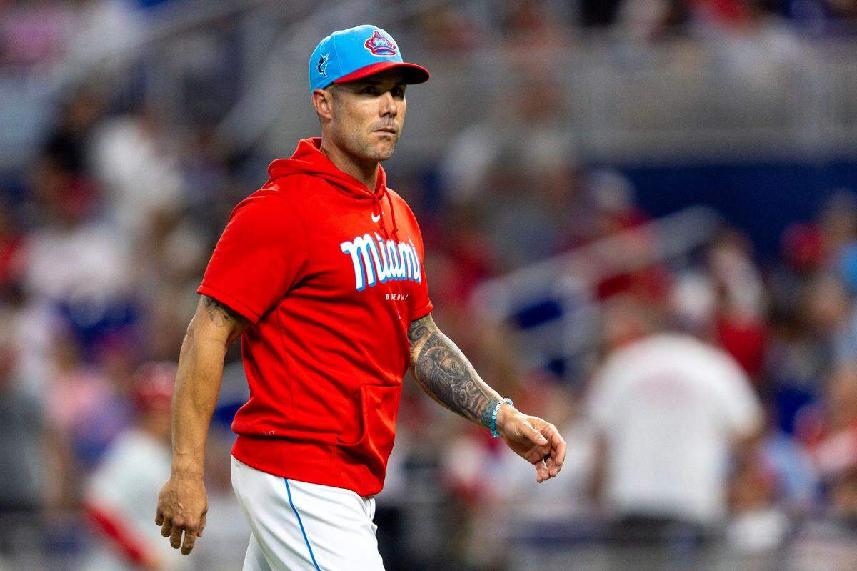 El manager de los Marlins Skip Schumaker fue clave para que el equipo consiguiera el boleto a la postemporada.