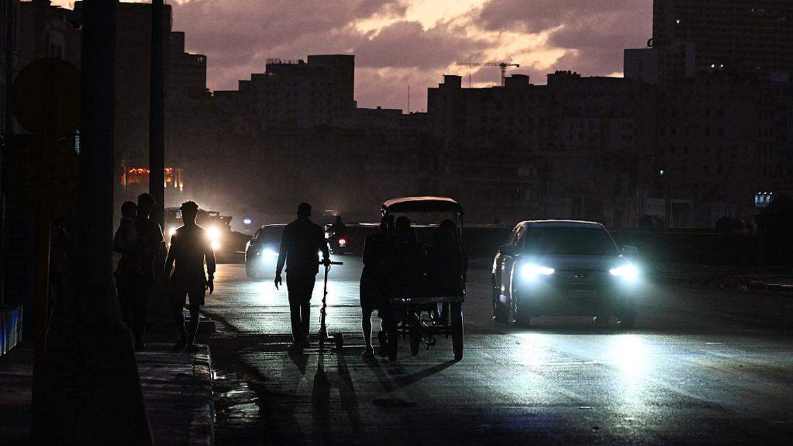 El mayor apagón de este lunes en Cuba dejará sin corriente a la vez al 60 % de la isla