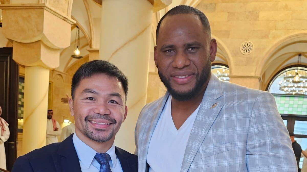 Frank Sánchez junto al legendario Manny Pacquiao en las celebraciones de la velada entre Francis Ngannou y Tyson Fury en Arabia Saudita.