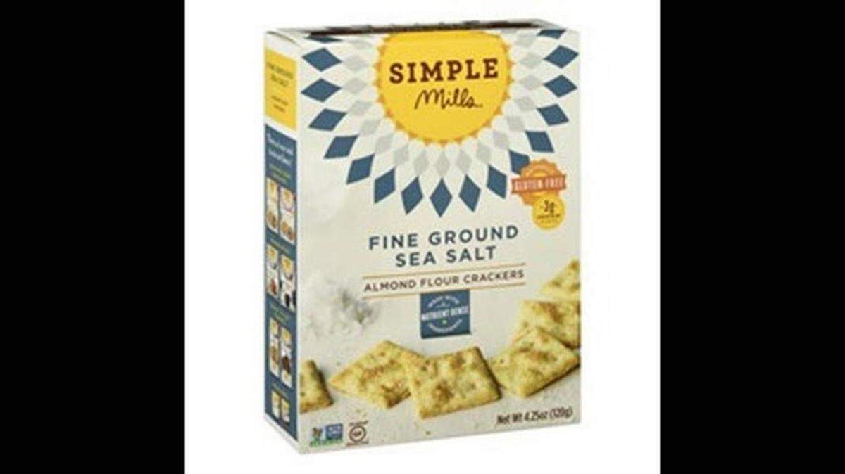 Las galletas Fine Ground Sea Salt Almond Flour Crackers, de la compañía Simple Mills.