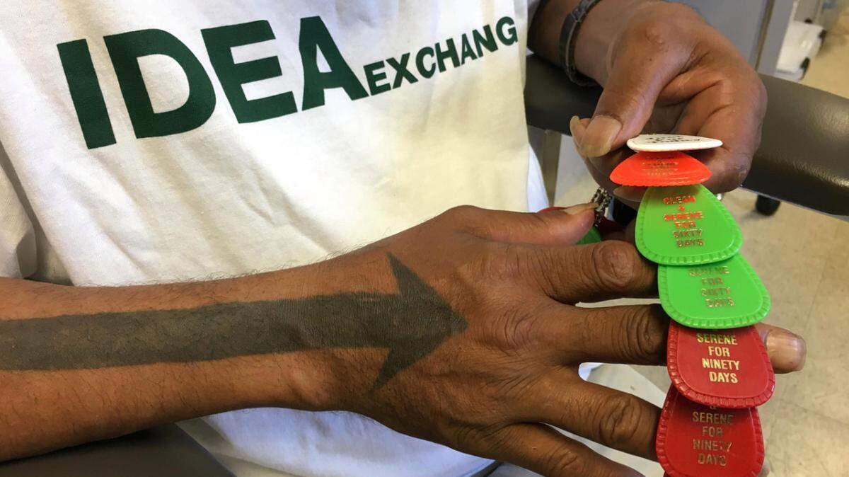 Arrow solía cambiar sus jeringas sucias por otras limpias en IDEA Exchange, el único programa de intercambio de agujas legal que opera en Florida. Ahora, está enfocado en mantenerse sobrio.