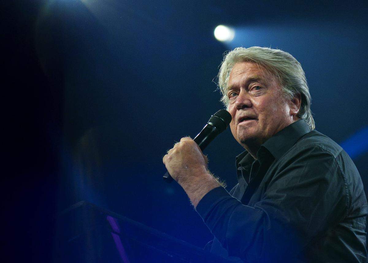 Steve Bannon, former advisor to Donald Trump, on Dec. 17, 2023, in Phoenix, Arizona.