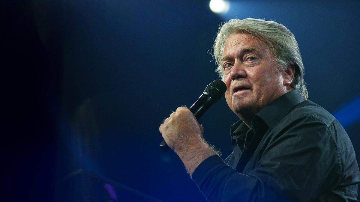 Foto de archivo de Steve Bannon, exasesor de Donald Trump, el 17 de diciembre de 2023, en Phoenix, Arizona.