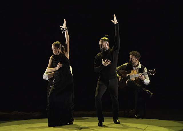Sara Baras y Daniel Saltares en “Vuela”.