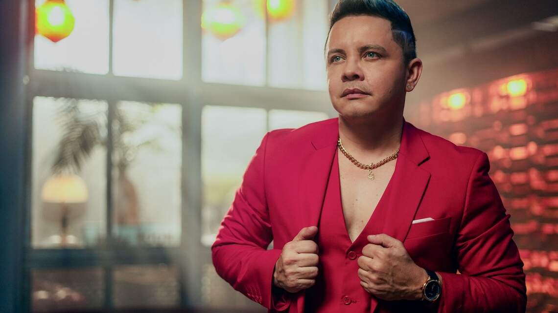 Richard González conquista Miami con su salsa romántica