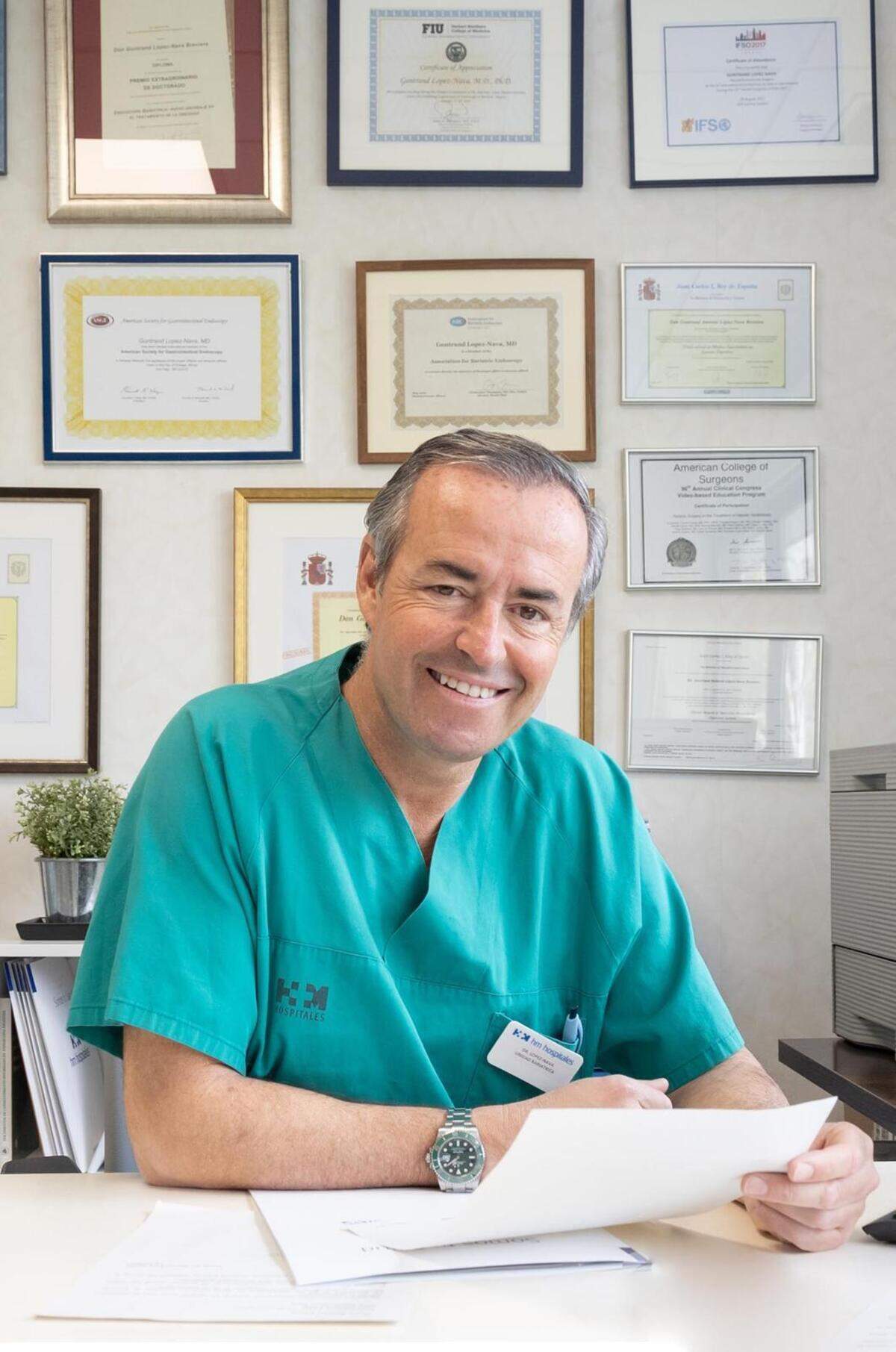 “No existen sustancias milagro. Tenemos que entender que la obesidad es una enfermedad crónica y, además, progresiva, y un reto urgente para la Sanidad como hace años lo fue el tabaquismo”, subraya el Dr. Gontrand López Nava, médico endocrino y uno de los especialistas en endoscopia bárica con mayor experiencia en el tratamiento de la obesidad.