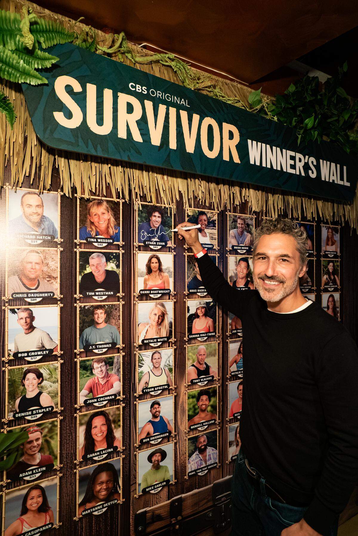 Survivor Cafe se instala en Miami con un lugar temático que pone a prueba a sus fans
