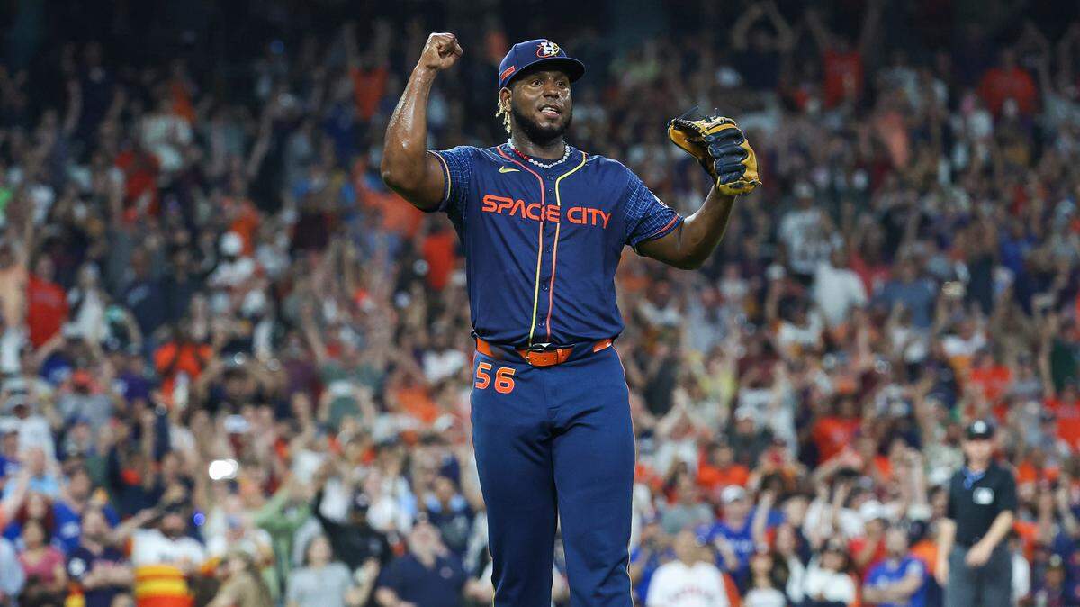 El abridor de los Astros Ronel Blanco lanzó el primer juego sin hit ni carrera de la temporada de las Grandes Ligas al blanquear 10-0 a los Azulejos de Toronto, el lunes en Houston.