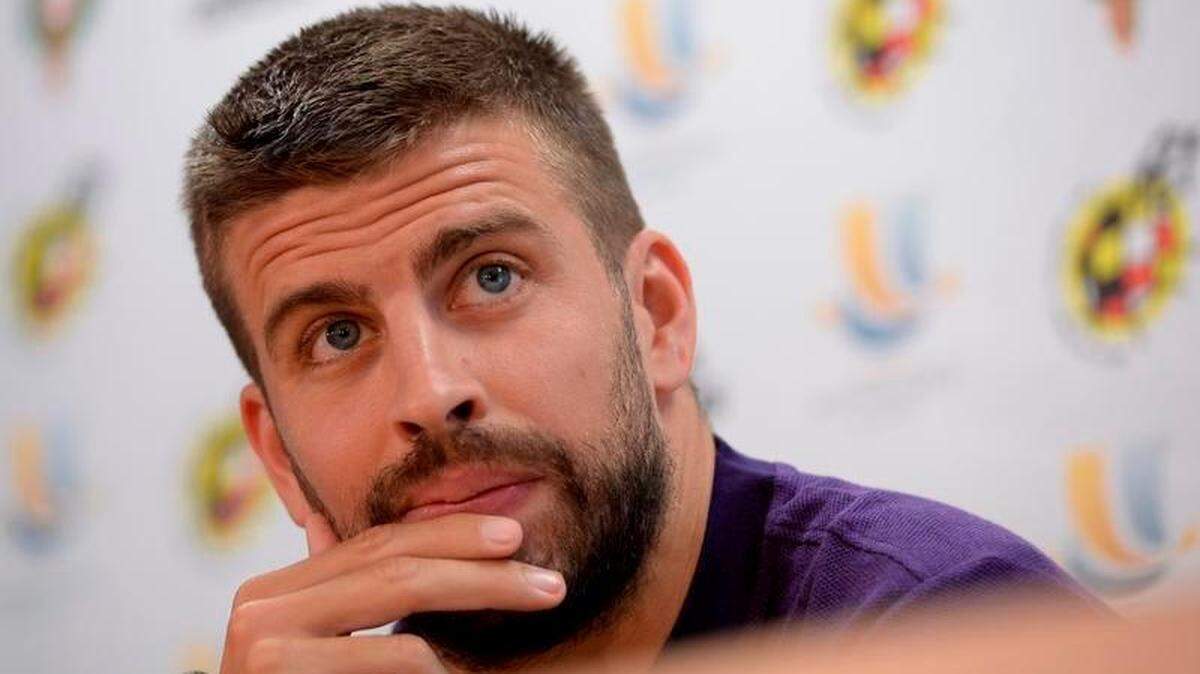 El defensa del Barcelona Gerard Pique habla durante la conferencia de prensa previa al partido de la Súpercopa de España contra el Sevilla este domingo en Tanger, Marruecos.