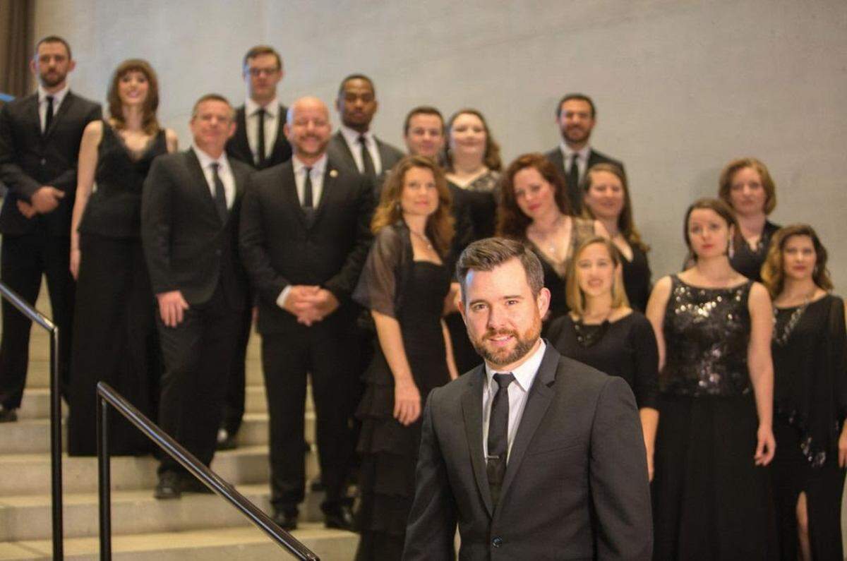 Founder and artistic director Patrick Dupré Quigley and members of Seraphic Fire.