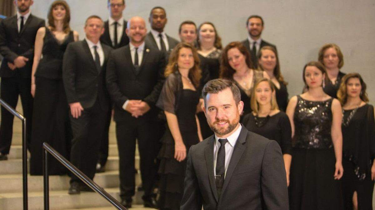 Founder and artistic director Patrick Dupré Quigley and members of Seraphic Fire.