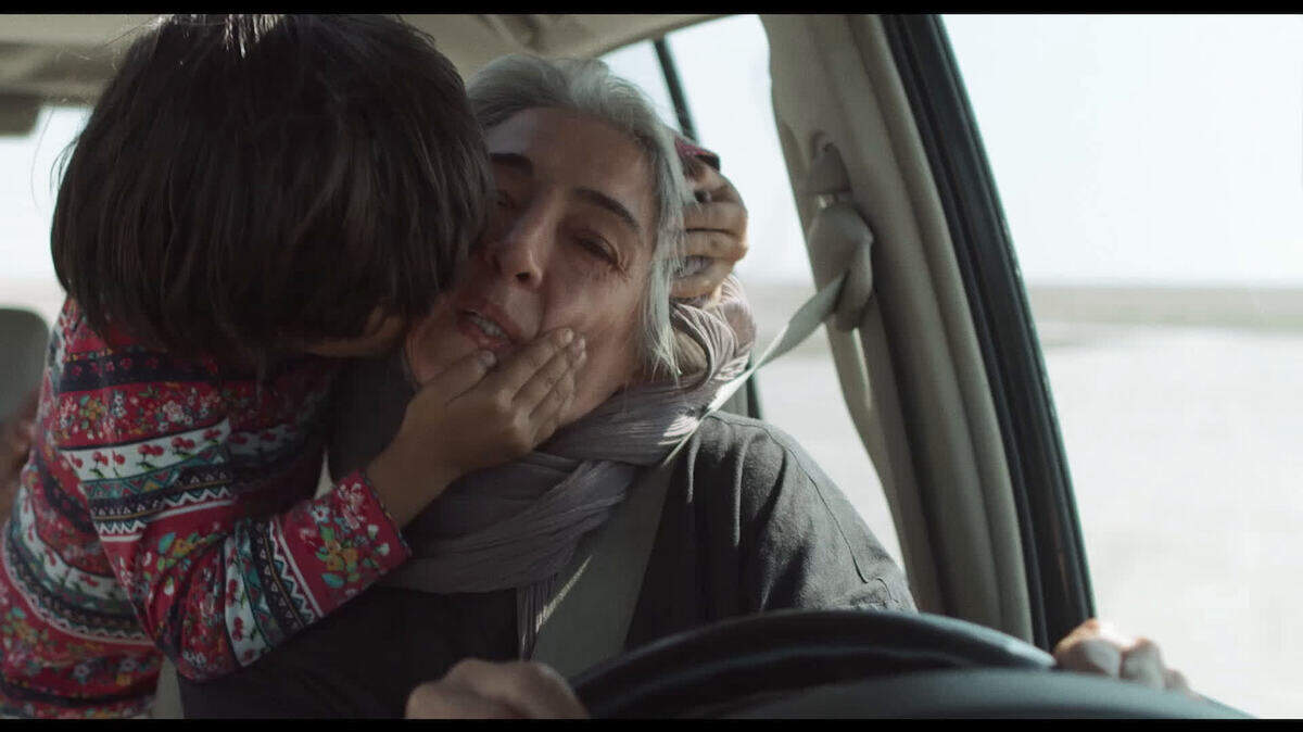 Coral Gables Art Cinema estrena el viernes la comedia dramática iraní ‘Hit the Road’ (2021).
