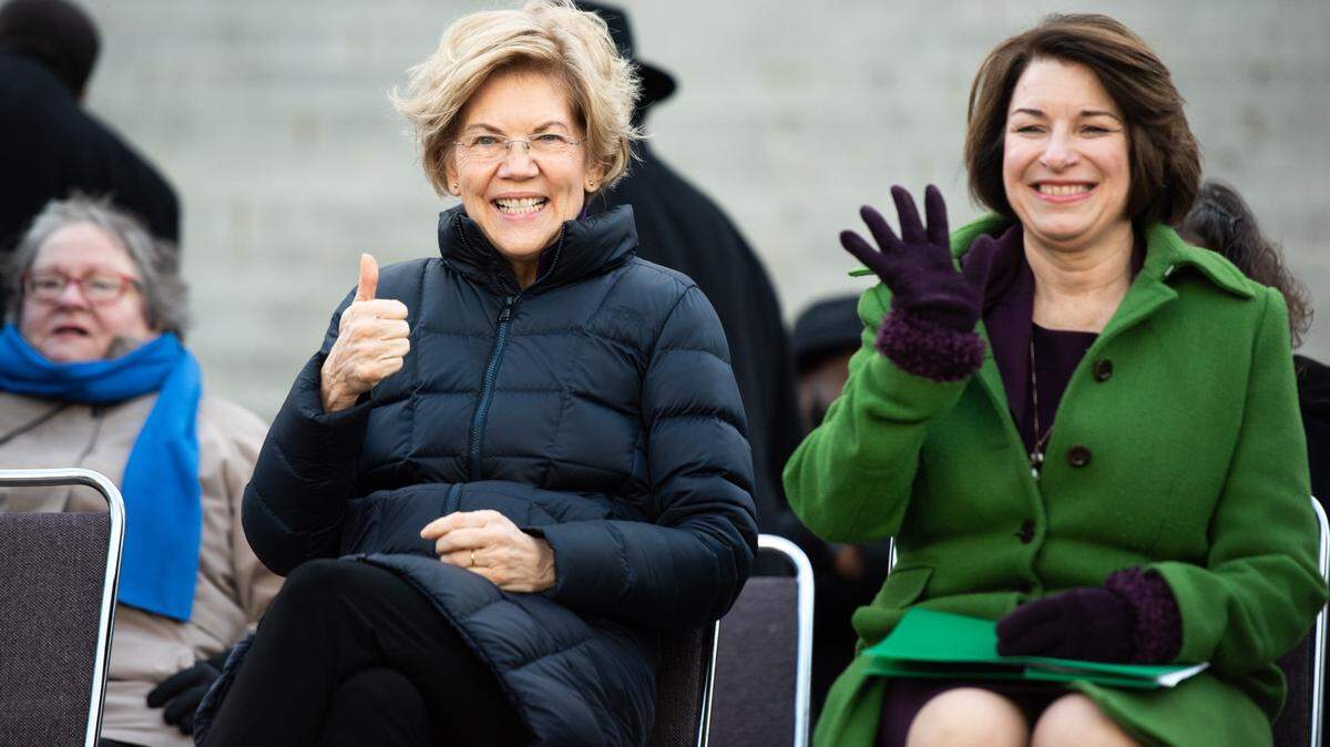 Hablando durante el último debate demócrata, la senadora por Massachusetts Elizabeth Warren y la senadora por Minnesota Amy Klobuchar dijeron que, si fueran elegidas presidentas, actuarían de inmediato para reducir directamente el costo de ciertos medicamentos.