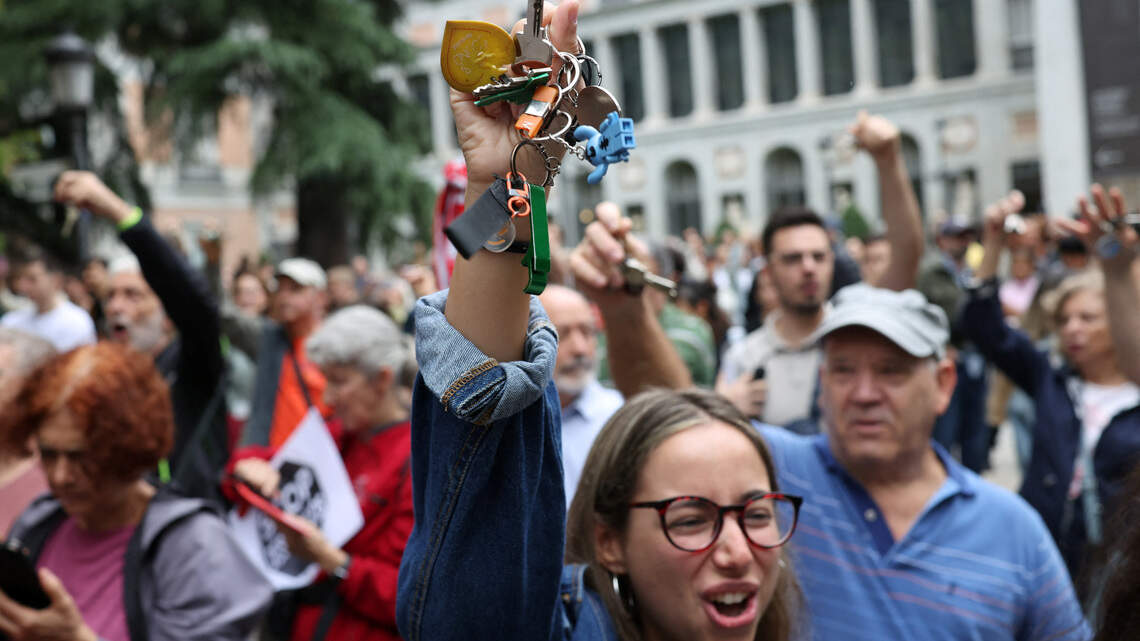 José Andrés y Jeff Bezos entran en el debate sobre la vivienda en España