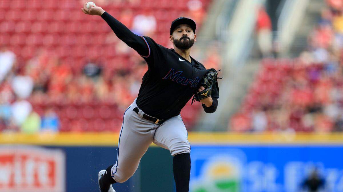 Pablo López empató un récord personal con 11 ponches y limitó a los Rojos a solo una carrera y dos hits, el 26 de julio de 2022 en Miami.