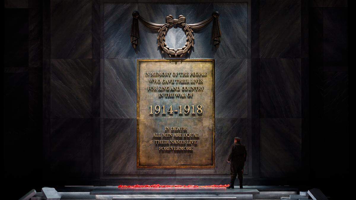 Imagen final de la&nbsp;“Silent Night” de la Florida Grand Opera. 