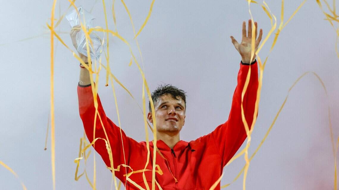 Un adolescente de 19 años tumba a Djokovic en la final y se proclama campeón en un histórico Miami Open