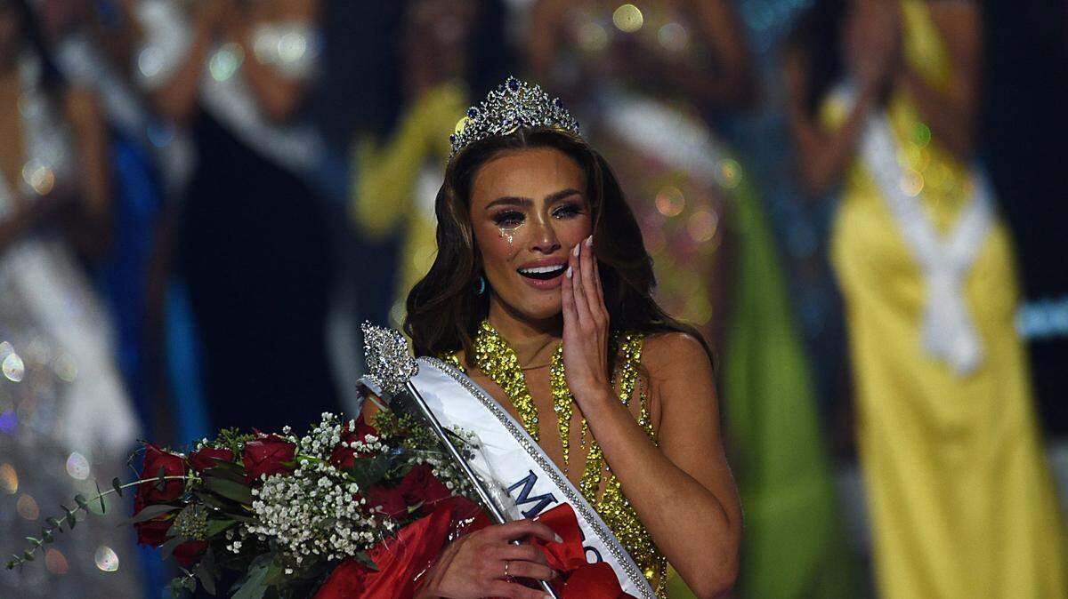 Noelia Voigt, coronada Miss USA 2023 el 29 de septiembre de 2023, había decidido dimitir.