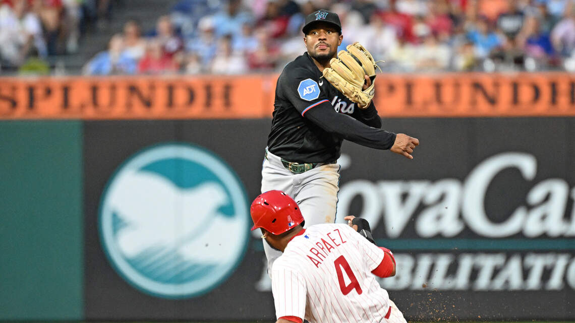 Controversia y lluvia. La derrota en Filadelfia deja un sabor muy amargo en los Marlins