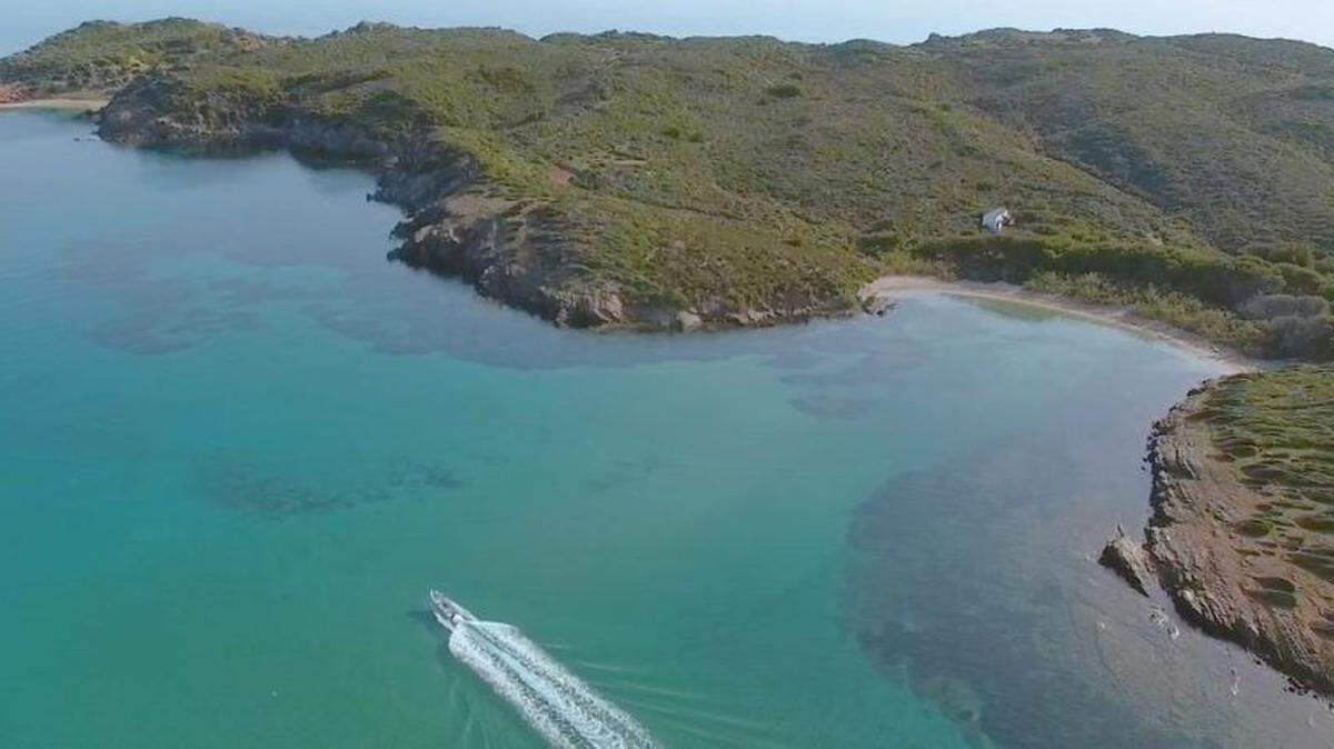 La Illa d’en Colom, muy cerca de Menorca, en las islas Baleares, España, fue adquirida este miércoles por 3.2 millones de euros por el multimillonario cubanoamericano Alex Meruelo.