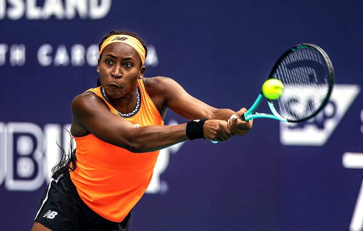 Coco Gauff derrotó con un contundente 6-4 y 6-3 a la canadiense Rebeca Marino, el jueves 23 de marzo de 2023 en el Hard Rock Stadium de Miami Gardens, Florida.