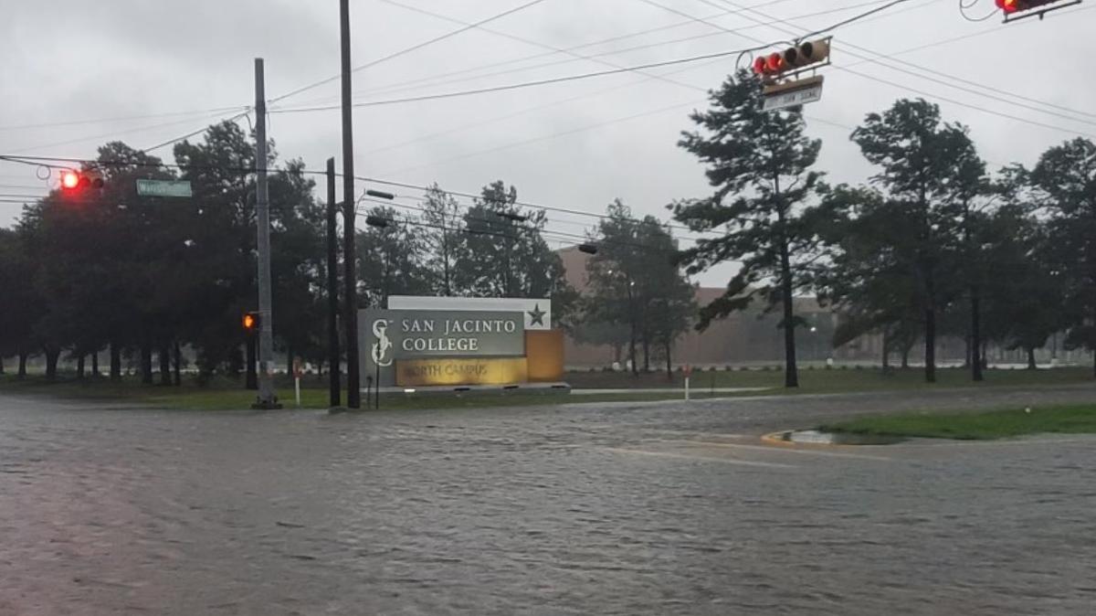 El huracán Beryl causó considerables inundaciones repentinas urbana en Texas el 8 de julio de 2024.