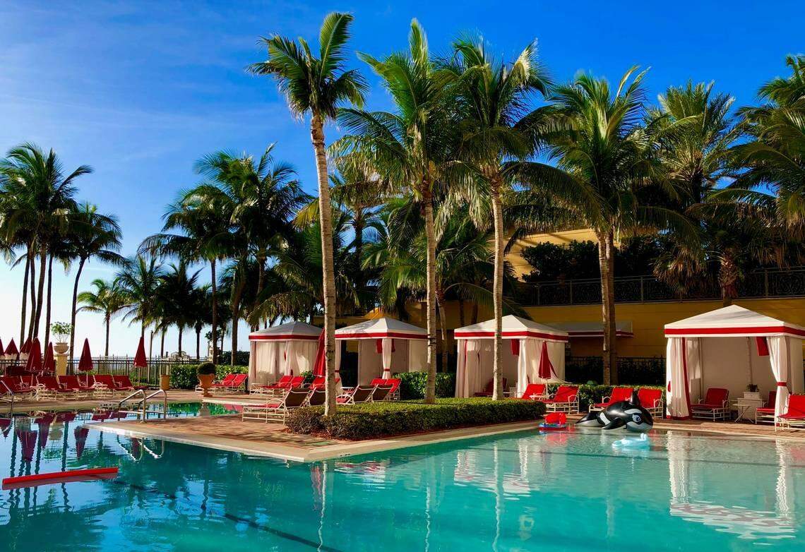 Una de las piscinas de Acqualina Resort, el mejor hotel de Estados Unidos, según US Today.