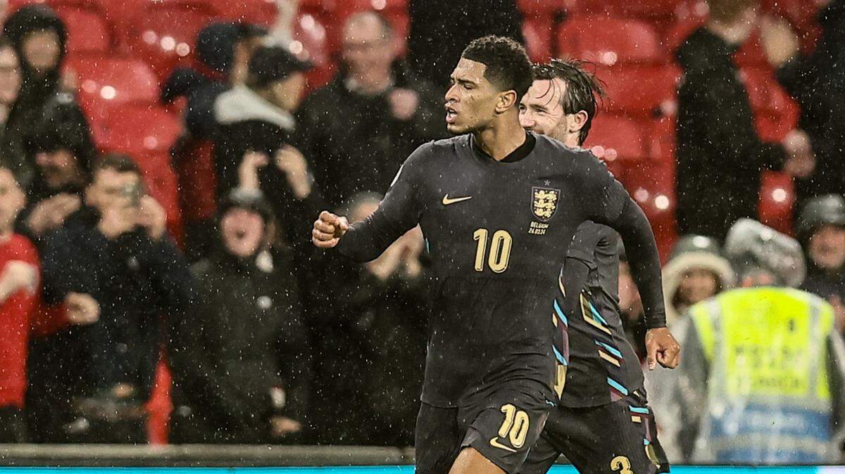 Jude Bellingham celebra tras anotar un gol para Inglaterra en el partido amistoso ante Bélgica, efectuado el 26 de marzo de 2024 en Londres.