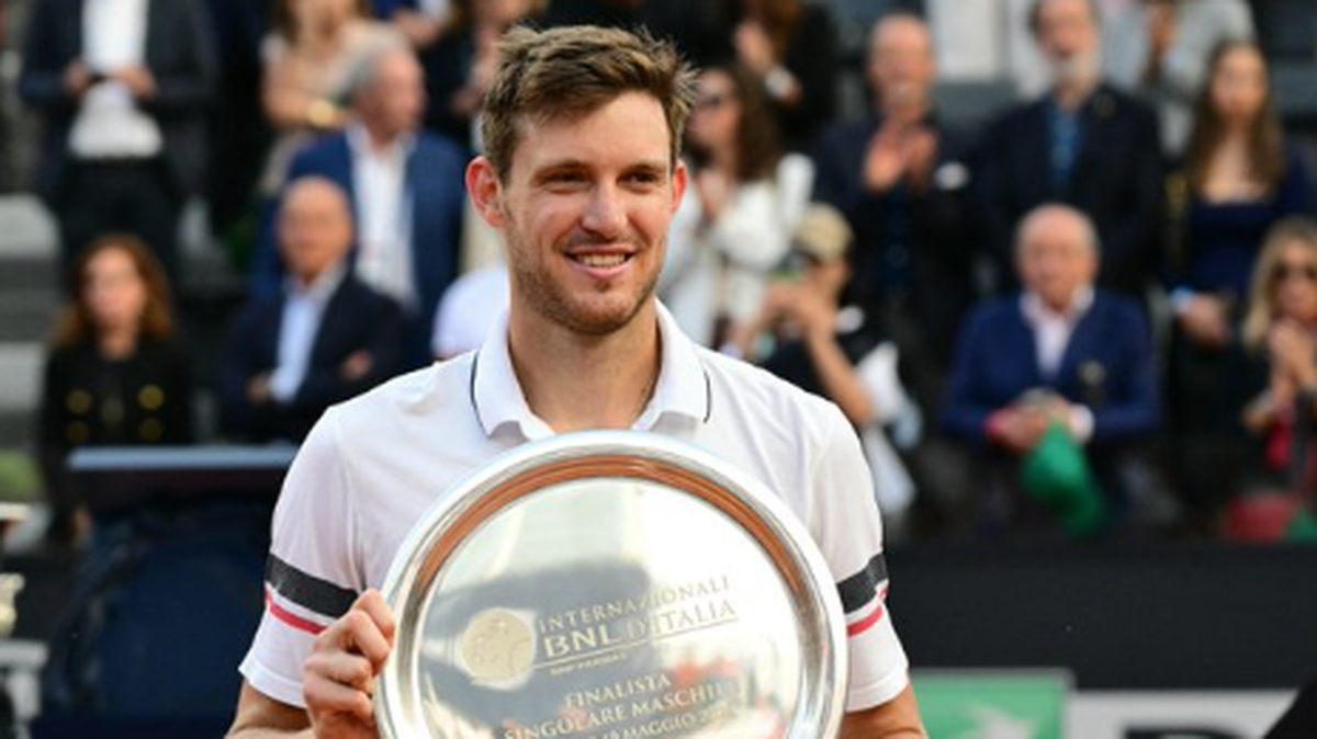  El chileno Nicolás Jarry perdió 6-4, 7-5 ante el alemán Alexander Zverev, el domingo en la final del Masters de Roma.