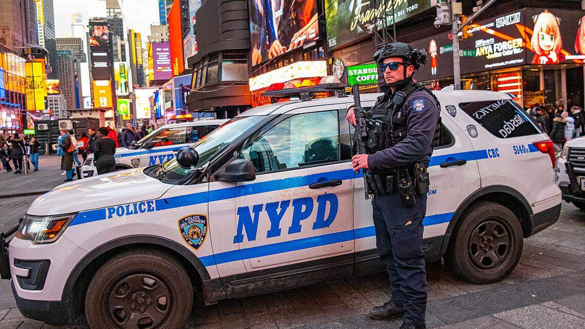 Arrestan a joven de 17 años por asesinato cerca de Times Square que vinculan a un reto viral