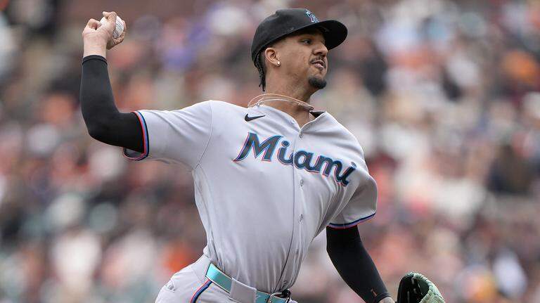 El poder de alto calibre de los Gigantes destroza las murallas de los Marlins y Eury Pérez