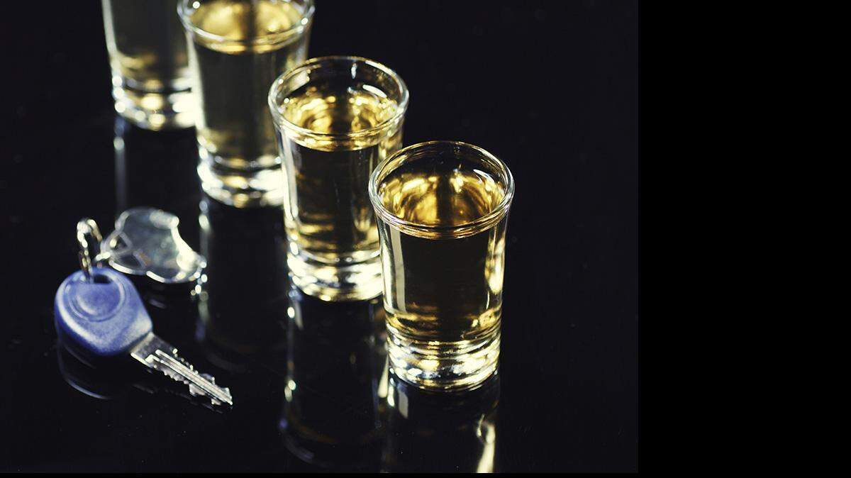 Una mujer de Florida ha sido detenida por manejar en tres ocasiones con niveles de alcohol superiores a las leyes estatales, informaron medios locales el sábado 9 de mayo.