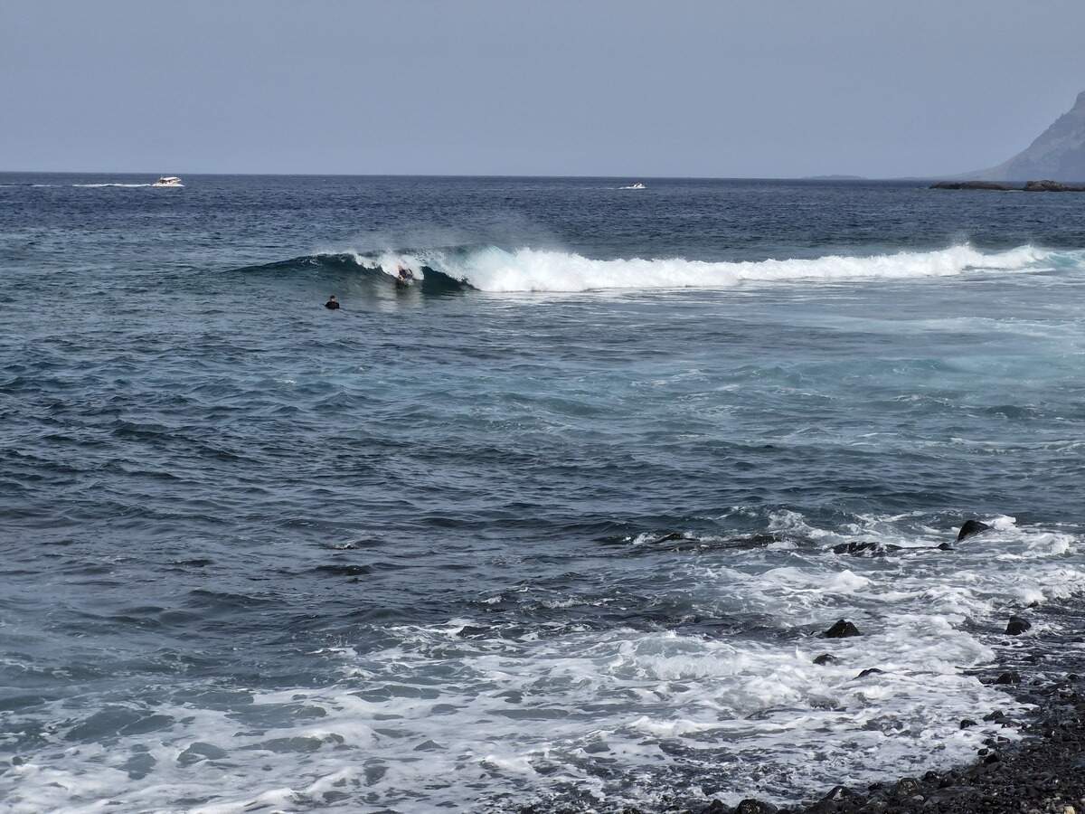 Playa Las Conchas, ideal para surfistas.