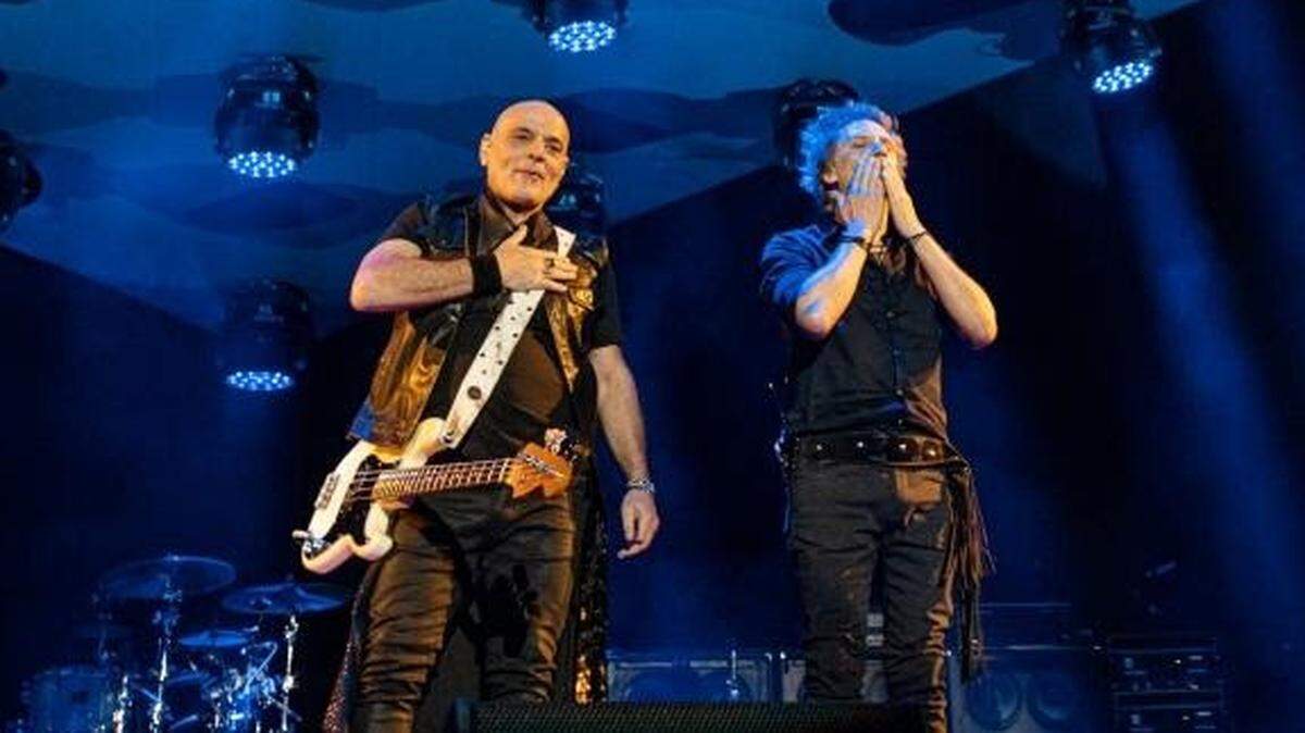 Zeta Bosio (izq) y Charly Alberti