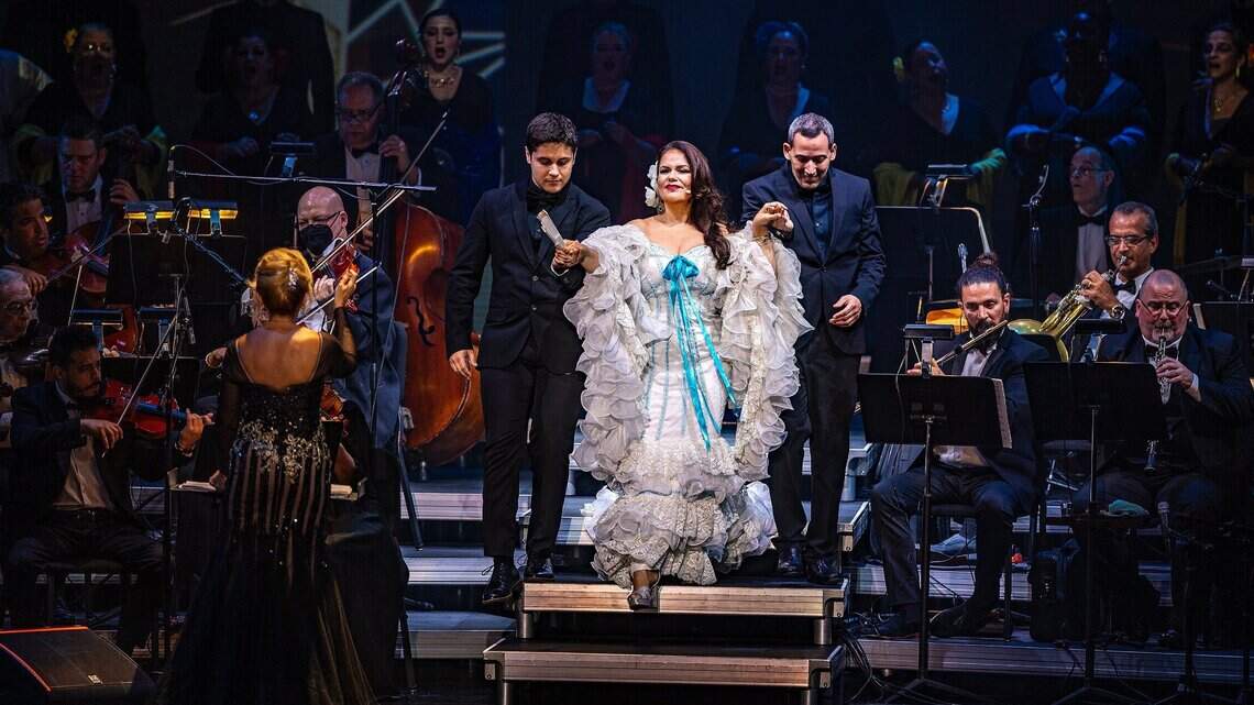 Eglise Gutiérrez es Cecilia Valdés en exitosa producción de Tania Martí