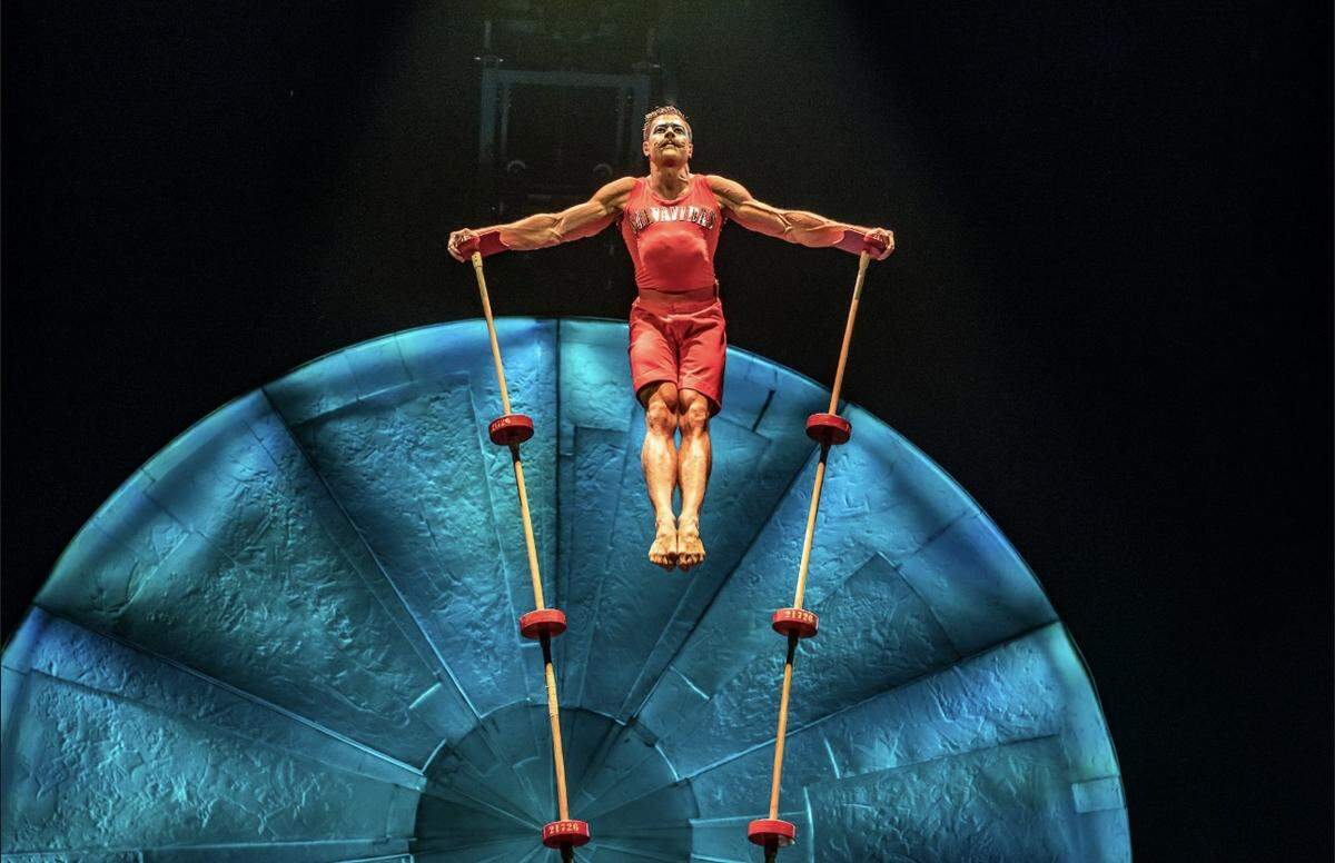 En “Luzia” la lluvia está incorporada como un elemento dentro de los actos acrobáticos y artísticos.&nbsp;