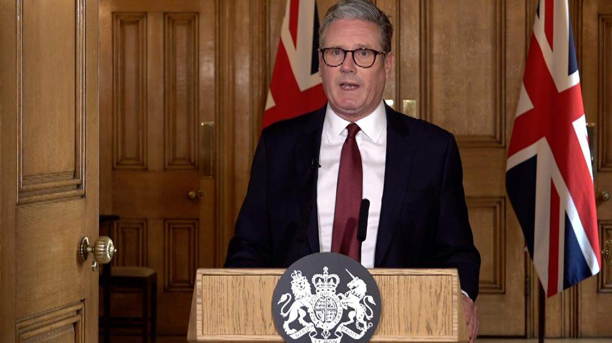 El primer ministro británico Keir Starmer da un discurso ante la nación para anunciar medidas contra las protestas de la extrema derecha, el domingo 4 de agosto de 2024, en Londres.