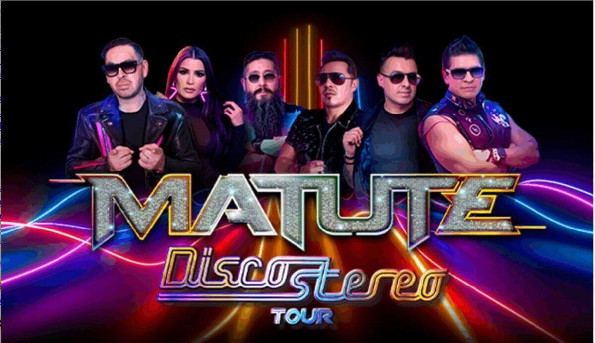 Concierto ‘DiscoStereo’ de la banda Matute en el James L. Knight Center.
