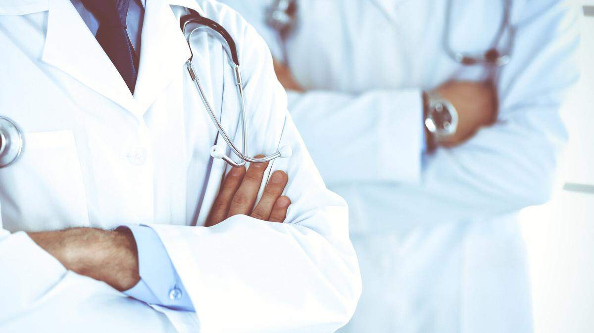 Los hispanos, por ejemplo, tienen el doble de probabilidades de morir de cáncer de hígado que los blancos no hispanos y las mujeres hispanas tienen 2.5 veces más probabilidades de morir de cáncer de cuello uterino o de estómago.