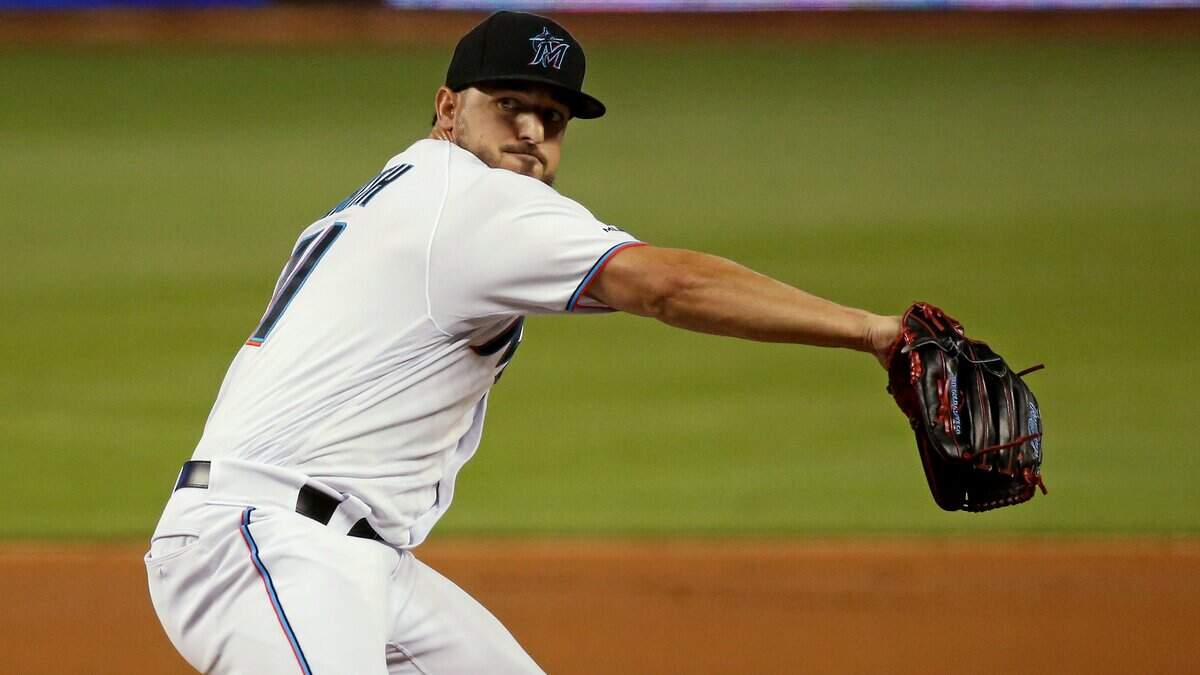 El abridor de los Marlins Caleb Smith lanzó cinco entradas y un tercio y permitió dos carreras a la tanda de los Rays, en el partido celebrado el 14 de mayo de 2019 en Miami.