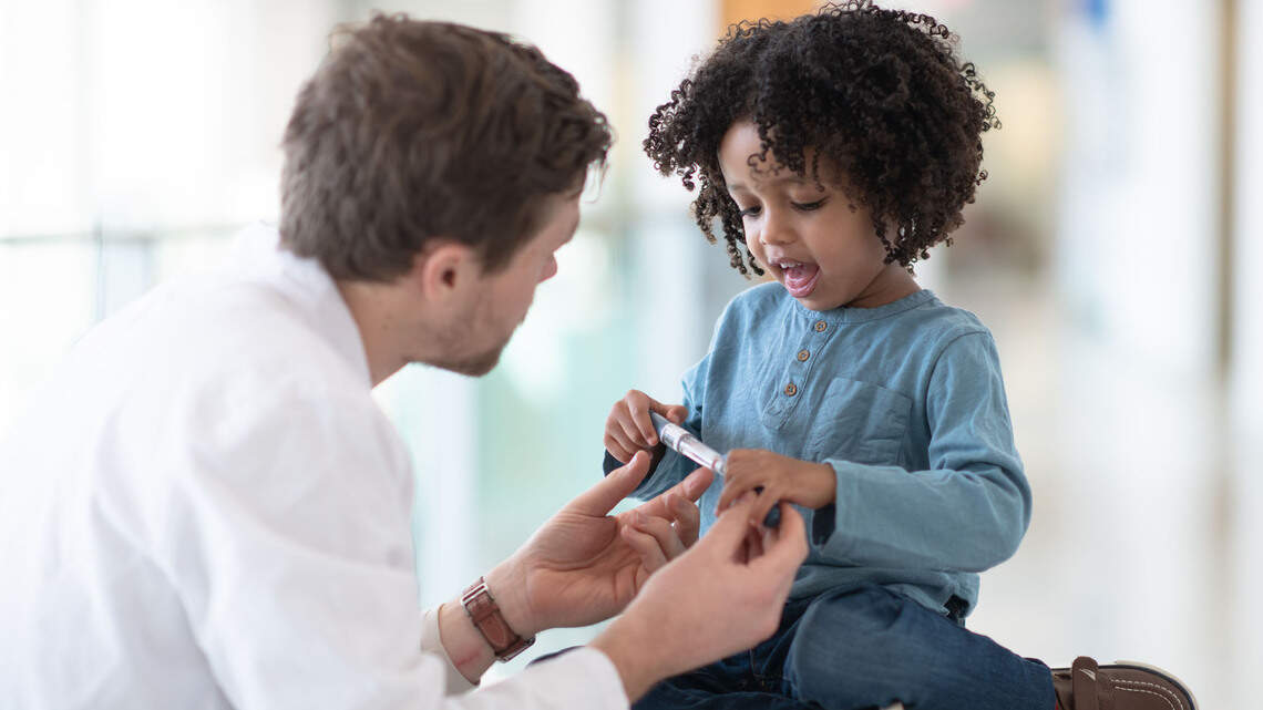 Nicklaus Children’s ofrece los últimos tratamientos para la diabetes pediátrica y la atención endocrinológica en ubicaciones en todo el sur de Florida