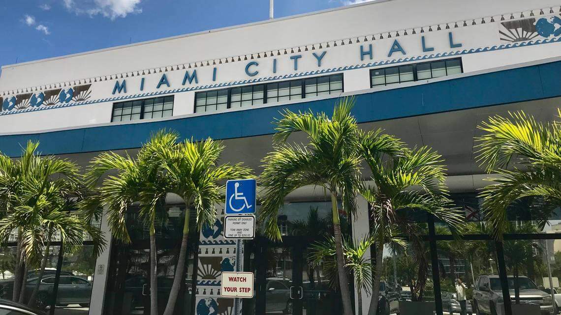 Judge rejects city of Miami’s bid to block parking-surcharge case. Millions at stake