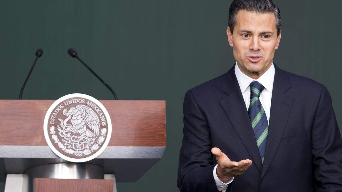 El presidente de México, Enrique Peña Nieto, durante una ceremonia en el Palacio Nacional en la Ciudad de México. Foto de archivo. 