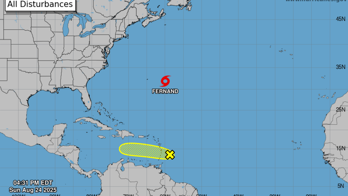 Fernand cobra fuerza en el Atlántico. LLuvias de otro sistema afectarán a las Antillas