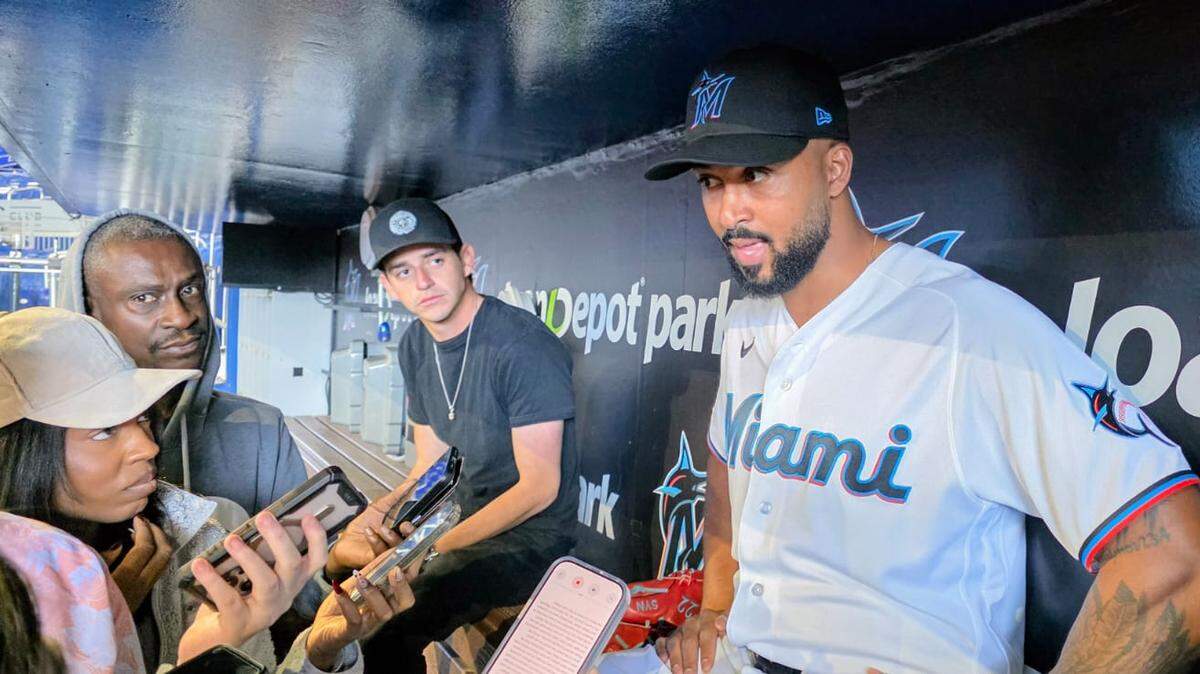 Tras meses de rumores de cambio y un regreso complicado de la cirugía Tommy John, el as de los Marlins Sandy Alcántara reaparece con confianza renovada rumbo a la temporada 2026