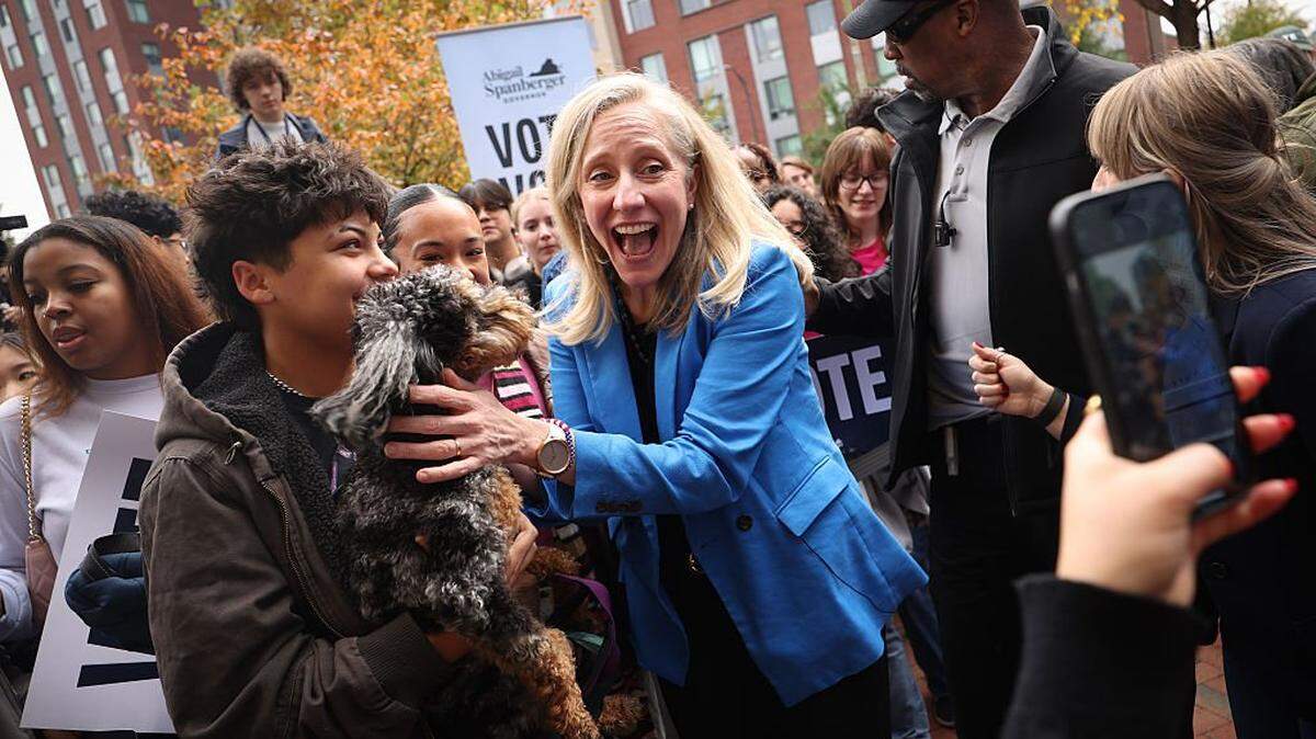 RICHMOND, VIRGINIA - NOVEMBER 03: Virginia Democratic gubernatorial candidate, former Rep. Abigail Spanberger greets supporters during a rally at Virginia Commonwealth University on November 3, 2025 in Richmond, Virginia. Spanberger will face off against Republican candidate Winsome Earle-Sears in the Commonwealth of Virginia's off-year election for governor and other statewide offices on November 4, leading to the first female governor in the commonwealth's history. (Photo by Win McNamee/Getty Images)