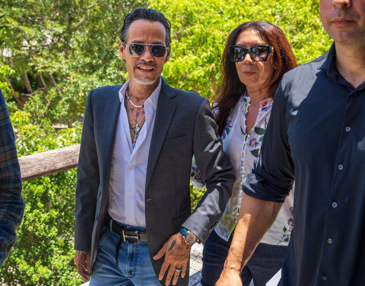 El invitado especial Marc Anthony participa en el evento “One Year Out”, que celebra la cuenta regresiva de un año para el comienzo de la Copa Mundial FIFA 2026, el miércoles, 11 de junio de 2025, en el Pérez Art Museum Miami (PAMM).