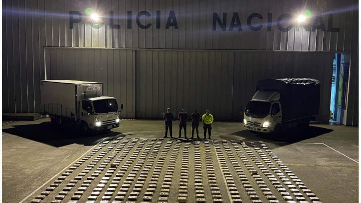 El acusado enviaba cocaína camuflada en cajas de fruta en el Aeropuerto Internacional Alfonso Bonilla Aragón de Cali, Colombia, según la Fiscalía Federal del Distrito Medio de Florida.