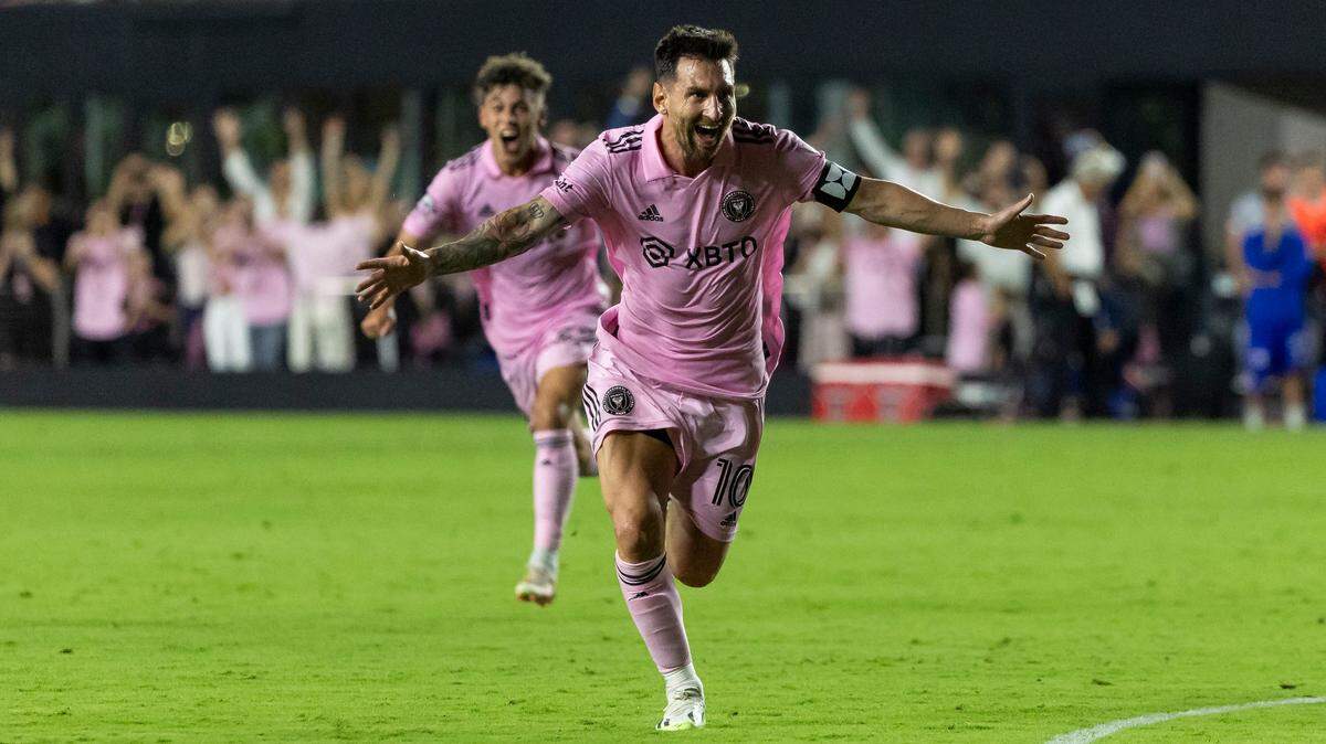 La explosión de júbilo que se produjo en el DRV PNK Stadium a los 53 minutos cuando ingresó Lionel Messi fue solo superada cuando el astro anotó el gol de la victoria del Inter Miami con un fantástico tiro libre al final del partido.