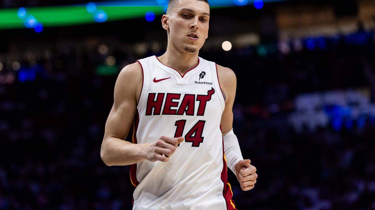El escolta del Heat, Tyler Herro, jugó su juego número 12 de la temporada, después de superar una fractura de tres costillas y  anotó 24 puntos en 23 minutos, el viernes en Miami. 